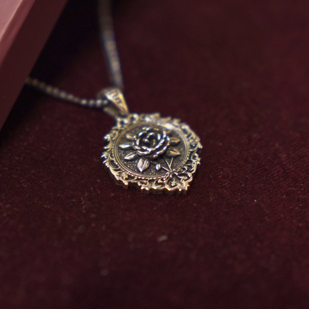 Rose Necklace