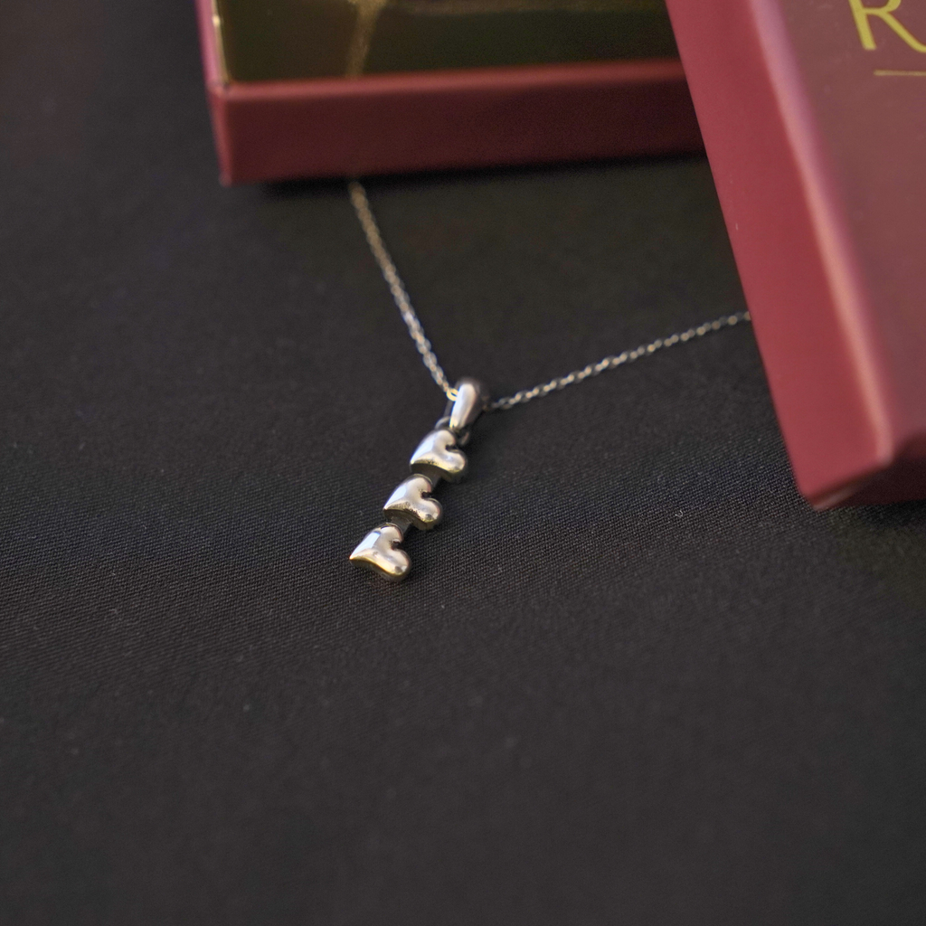 Tiny Hearts Necklace