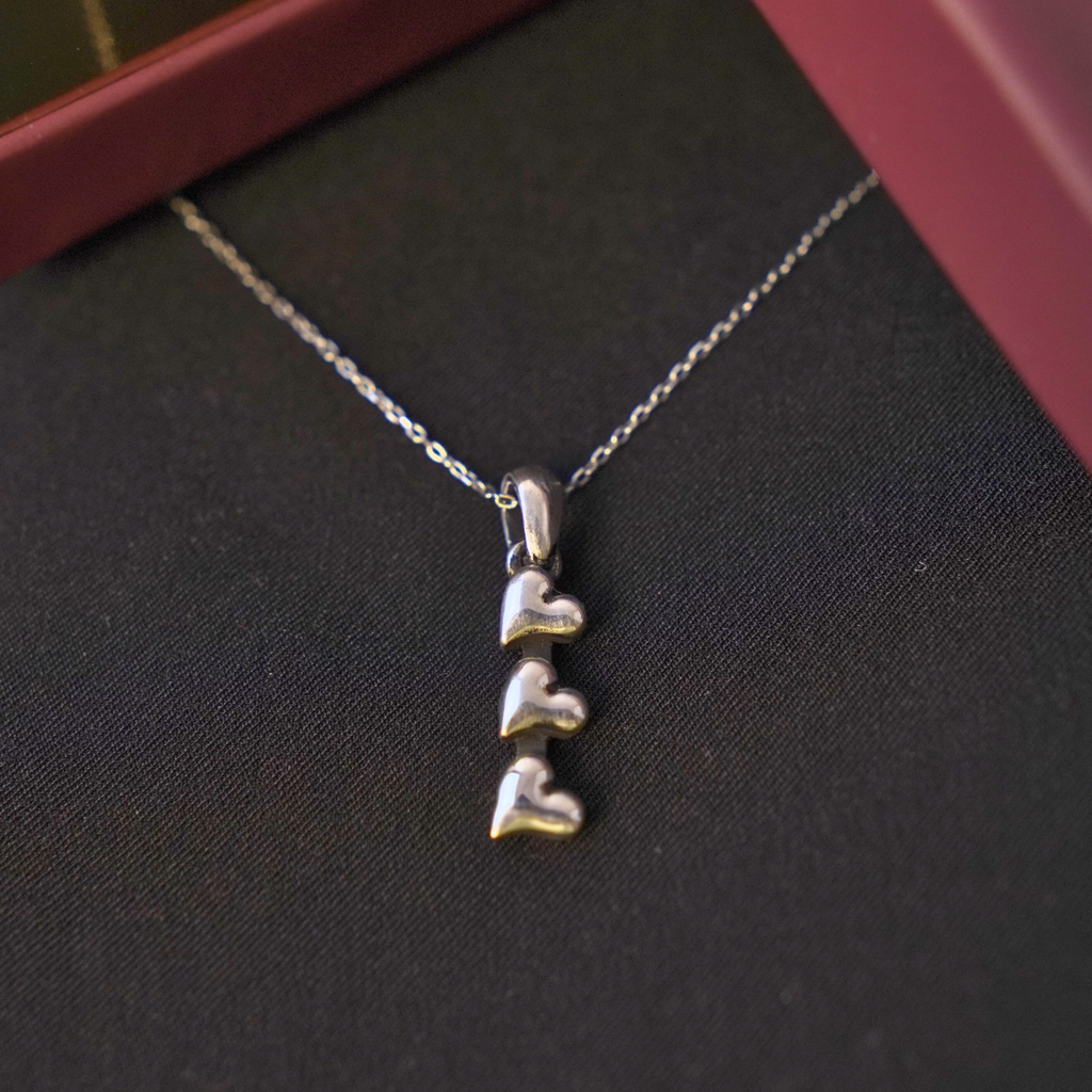 Tiny Hearts Necklace